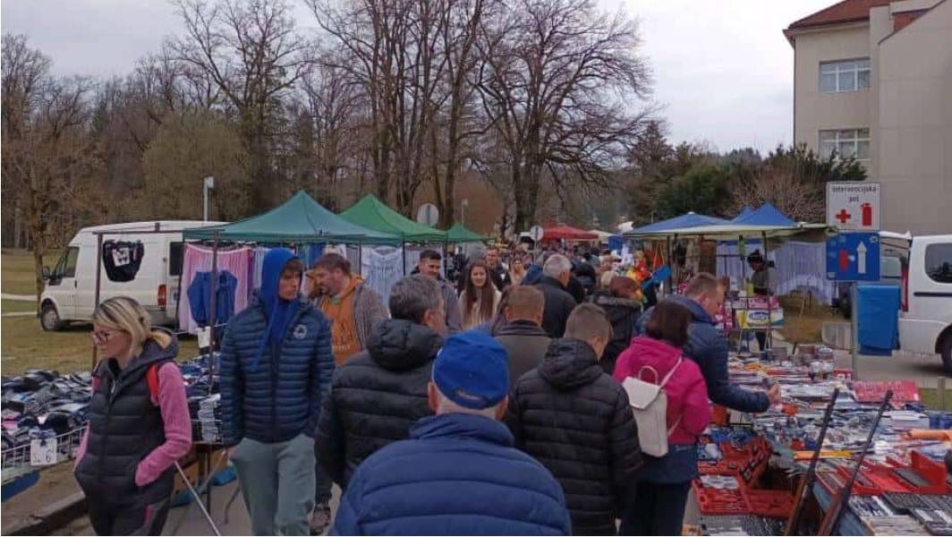 Črna nedelja: Tradicionalno doživetje na Ravnah