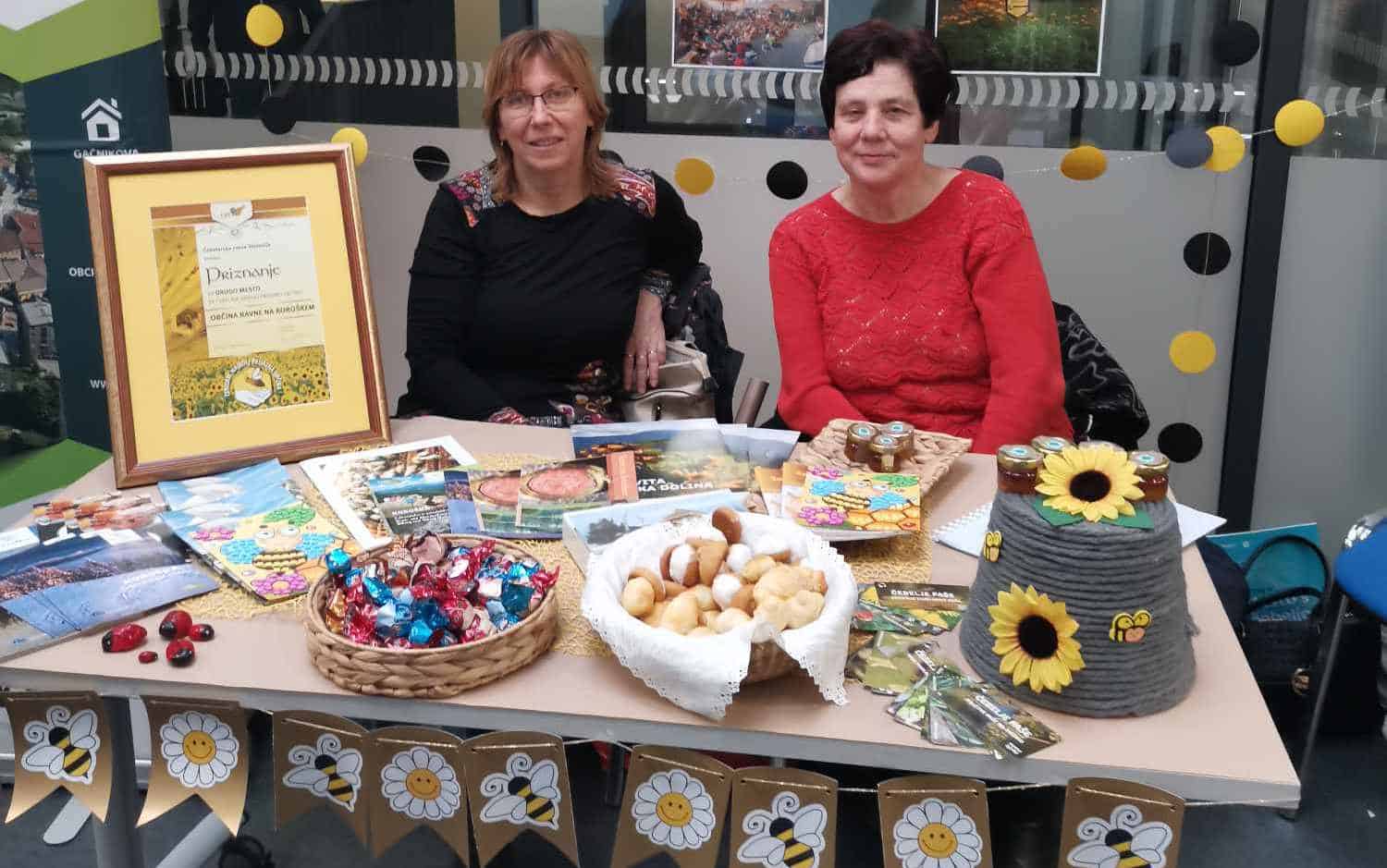 V Celju je potekal največji strokovni čebelarski dogodek v Evropi, tam so bili tudi Korošci 