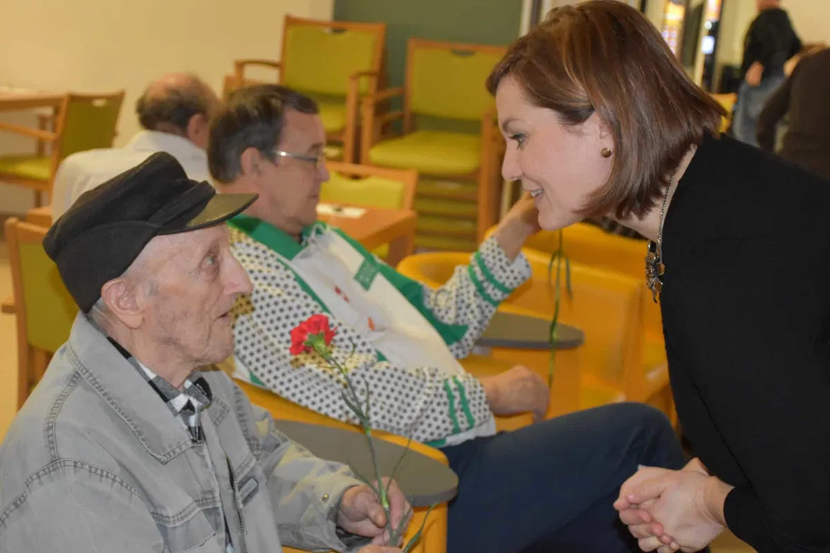 Praznično vzdušje v Koroškem domu starostnikov ob dnevu žena in 40 mučenikov (FOTO)