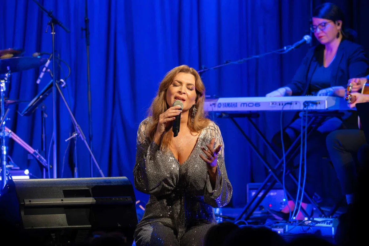 Nocoj bo v Mežici prepevala Manca Špik