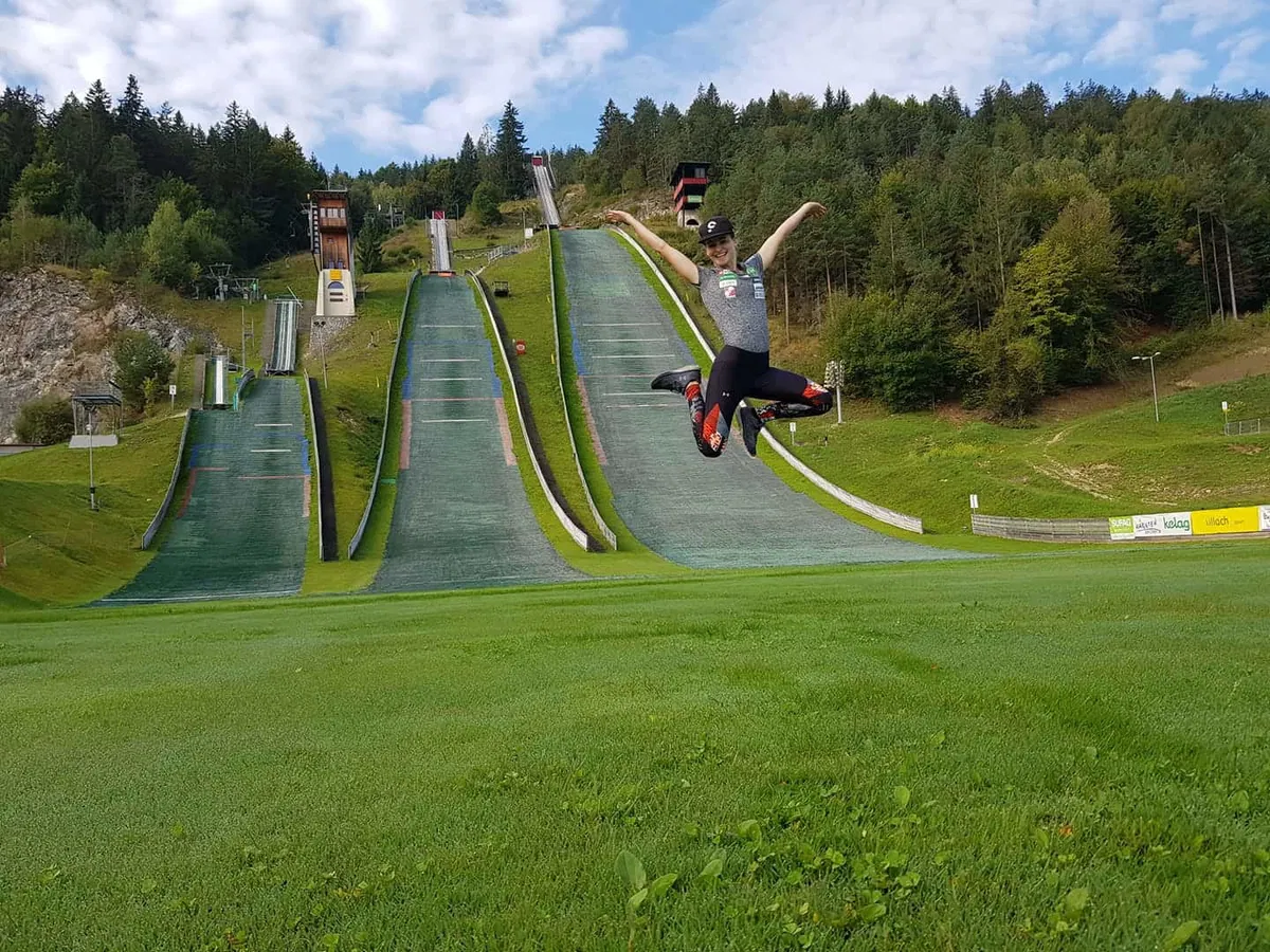 Niki Križnar zmaga v Lahtiju, Nika Prevc deseta