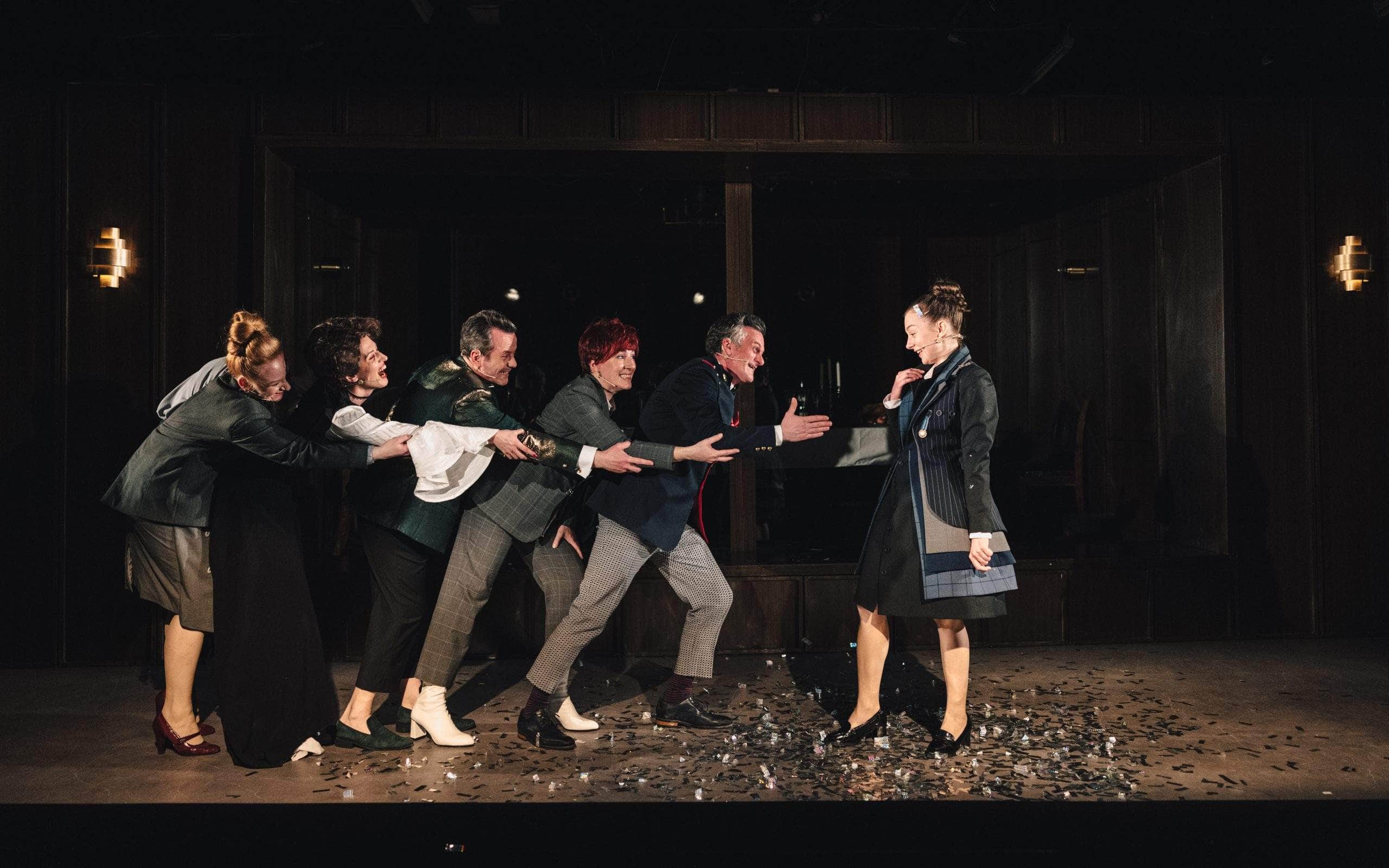 V Narodni dom Mežica prihaja drama Farma Orwell