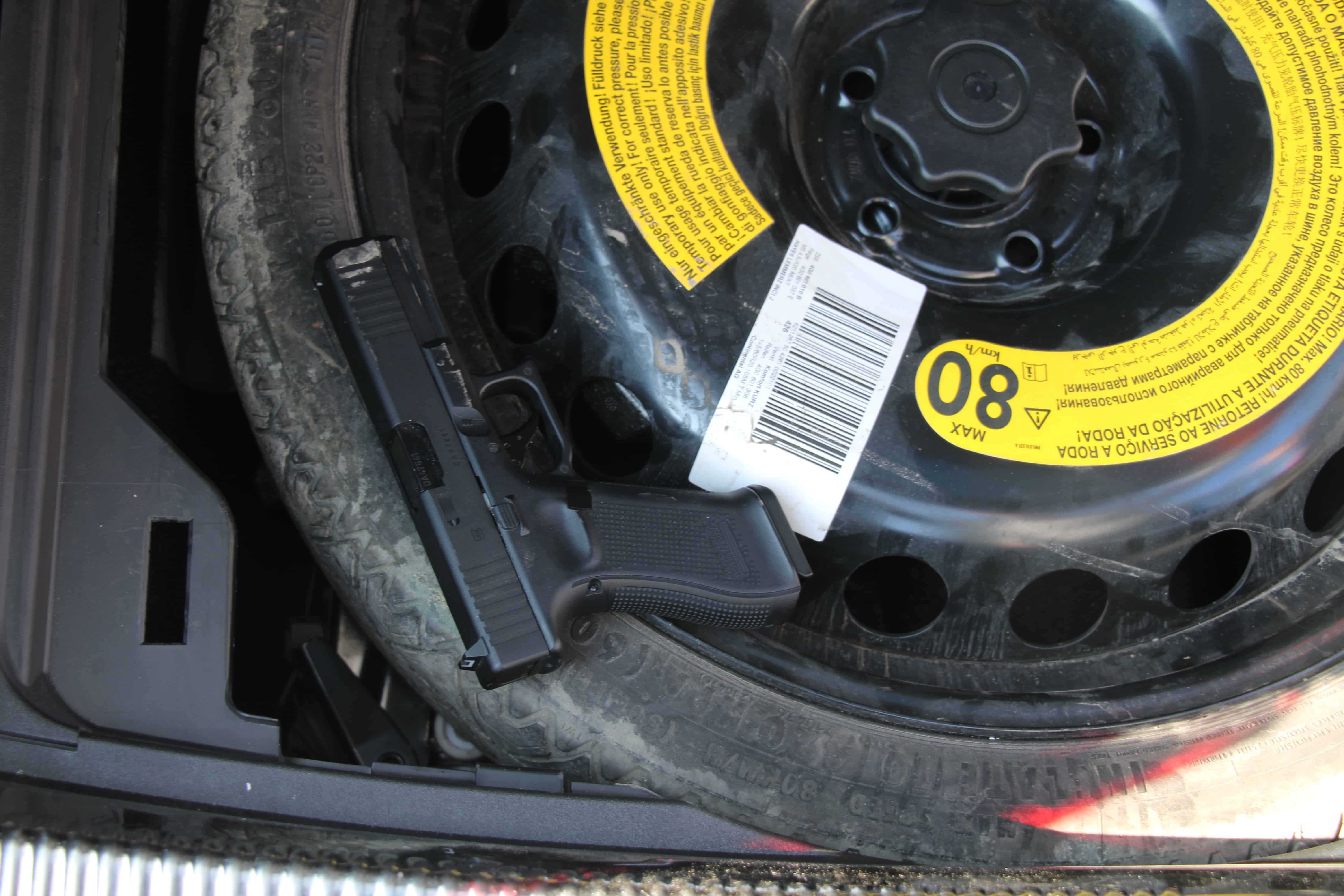 Velenjčan in dva Šoštanjčana z grožnjami in izsiljevanjem ogoljufali več ljudi (FOTO)