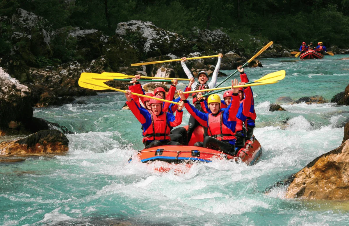 Teambuilding - top 3 razlogi zakaj se odloči za rafting!