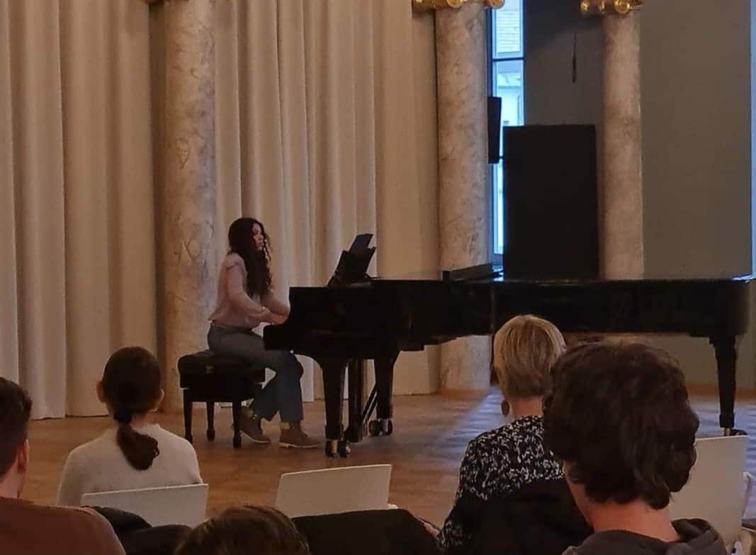 Na 13. Slovenski glasbeni olimpijadi Anamarija Kobolt navdušila s svojim talentom