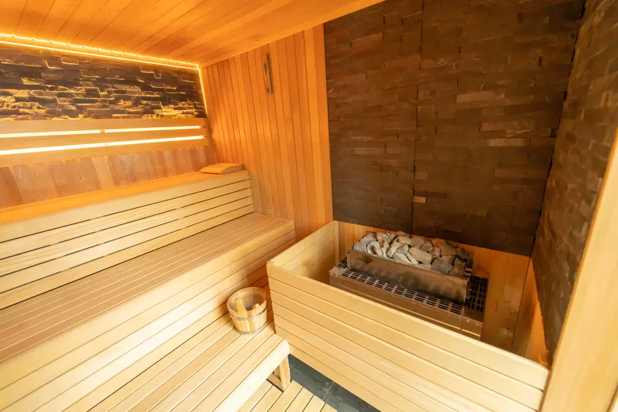 Mesec marec tudi v Bazenskem kompleksu Aqualatio v znamenju žensk