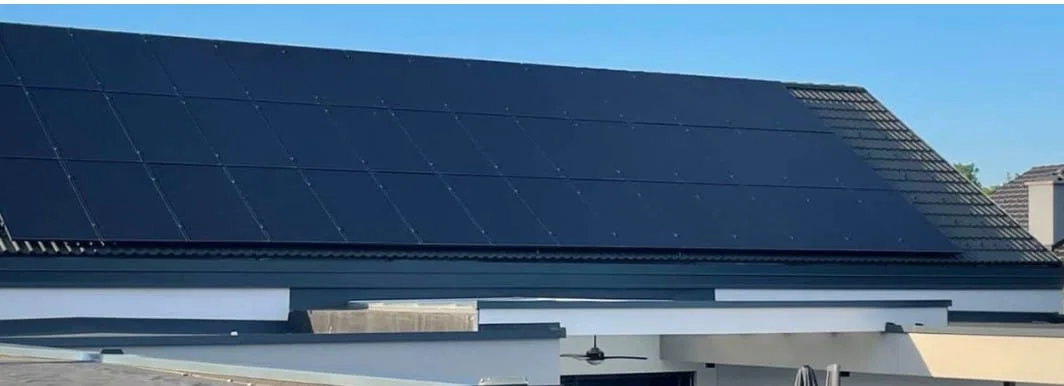 Postavitev sončnih elektrarn bo obvezna, je danes sklenila vlada