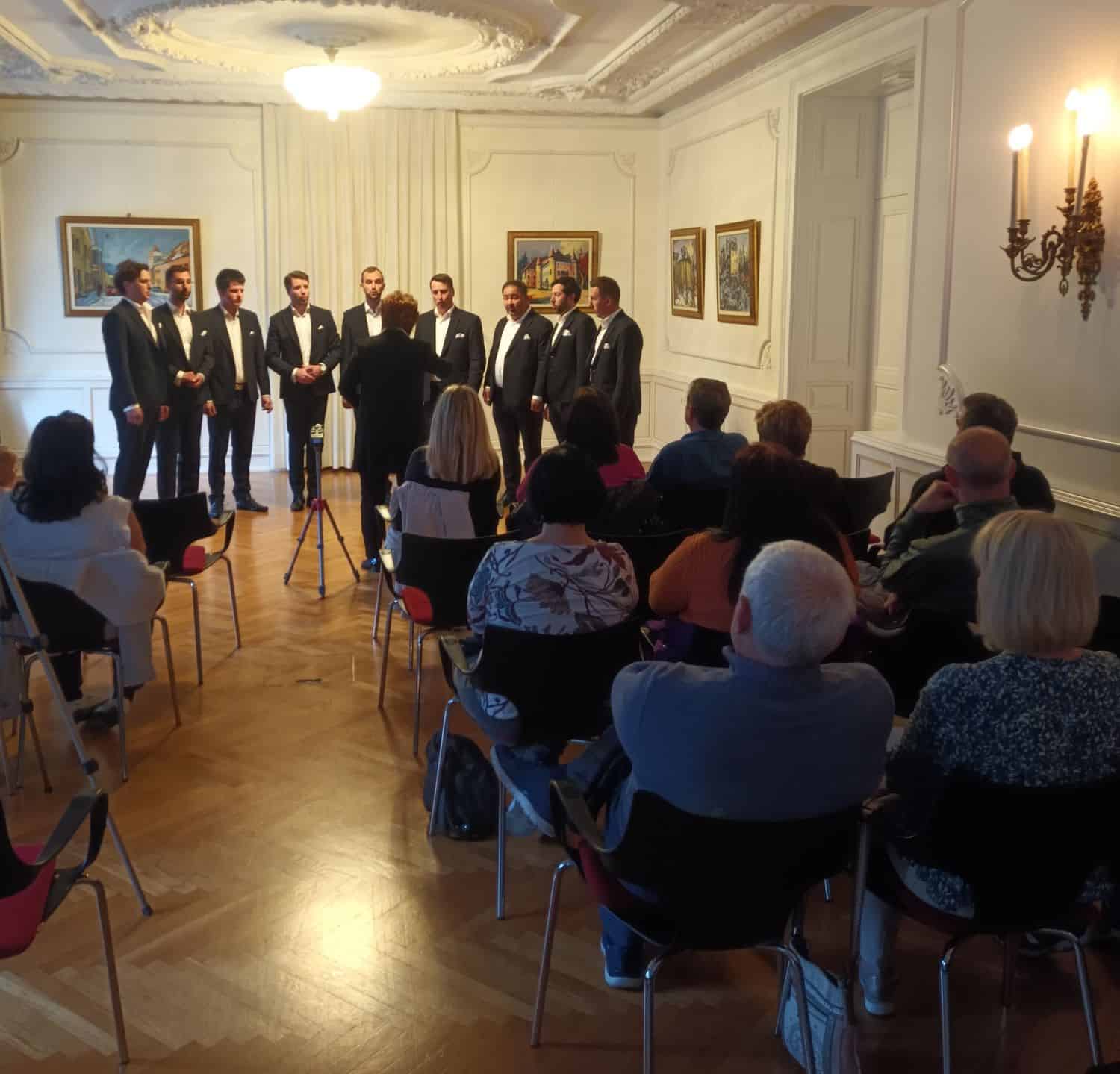 Zarja pomladi – koncert Okteta In spiritu iz Vojnika in Dravograjskega seksteta