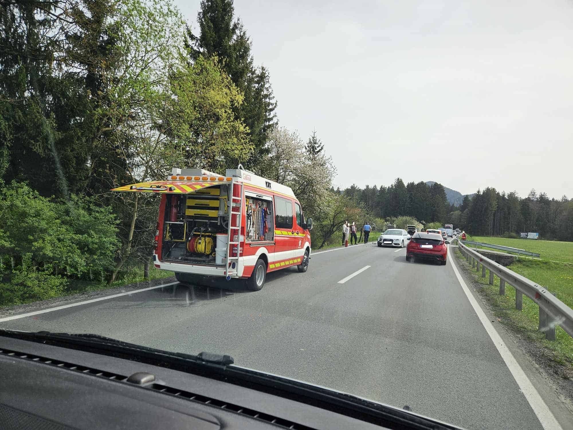 Obvestilo: Prišlo je do prometne nesreče v Turiški vasi