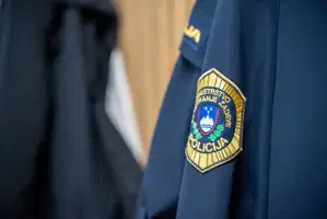 Neznani moški v več občinah na Koroškem odtujil denarnice, ga prepoznate?
