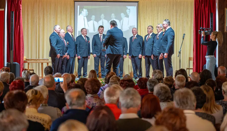FOTO: Moški pevski zbor Franc Ksaver Meško obeležil 60. obletnico