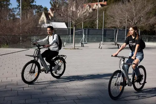 Država bo subvencionirala e-kolesa. Komu bodo namenjena?