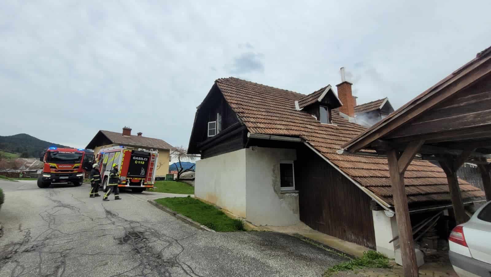 Na Prevaljah zagorelo na hiši
