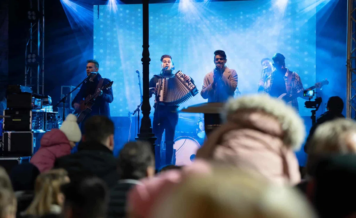 V Radljah ob Dravi kresovanje s Polkaholiki