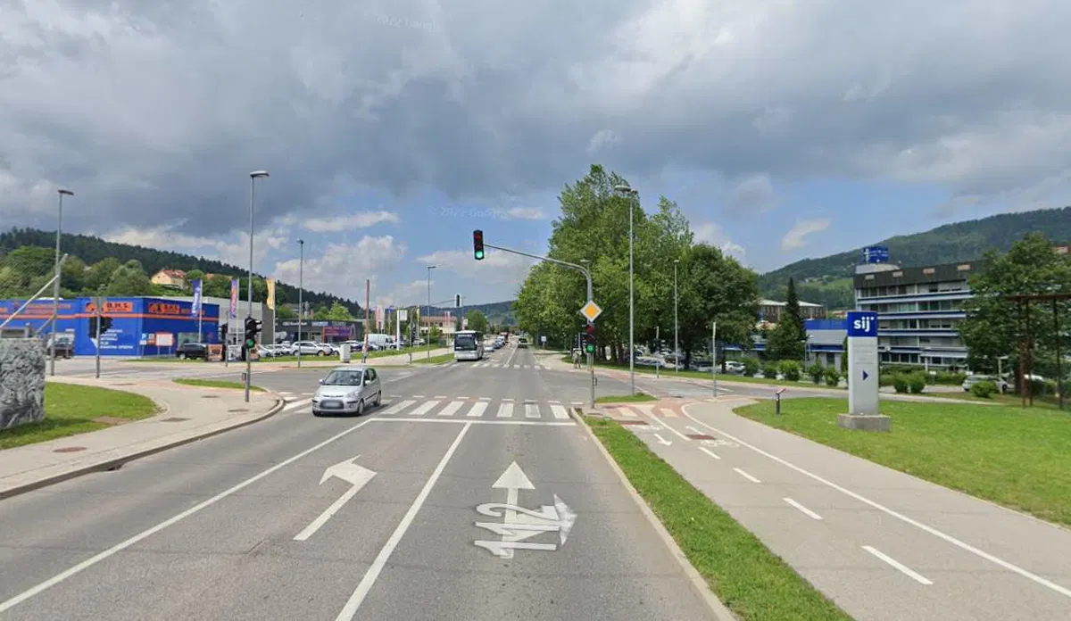 Z Občine Ravne na Koroškem posredujejo obvestilo o nedelovanju semaforja v Dobji vasi