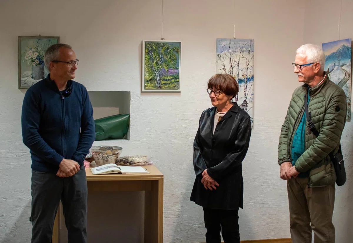 Razstava likovnih del Ane Keber v Infopisarni v Dravogradu (FOTO)