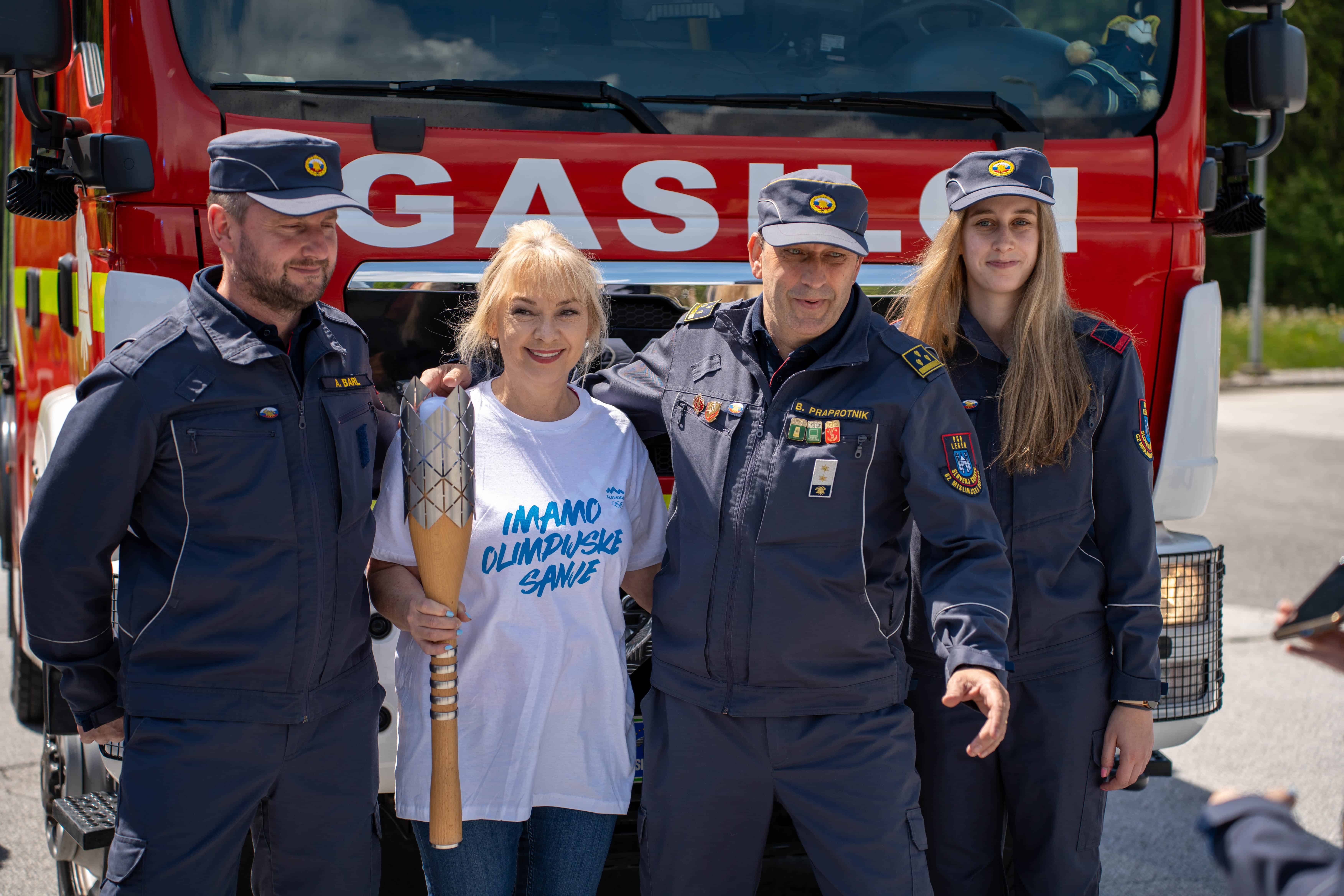 FOTO in VIDEO: Slovenska bakla se je danes od Koroške poslovila v Mislinji
