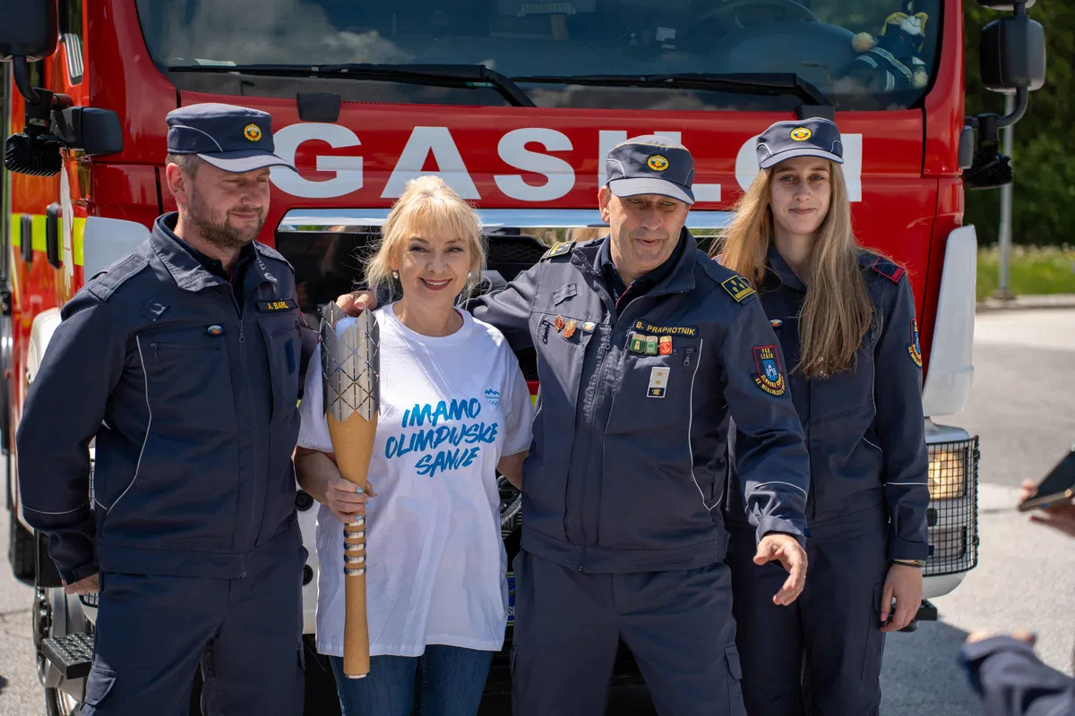 FOTO in VIDEO: Slovenska bakla se je danes od Koroške poslovila v Mislinji