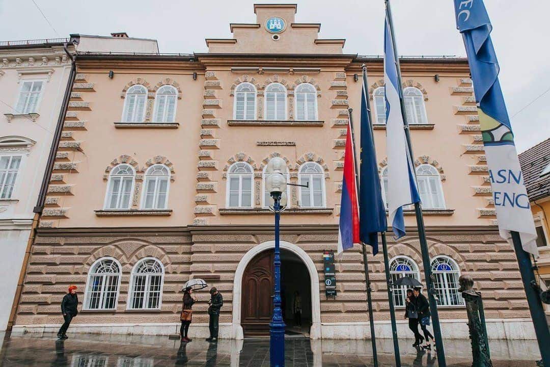 Galerijska dejavnost na Koroškem letos tudi z deli Borčića, Pečka in Rimeleta 