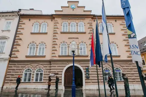 Izbrani sodobni rokodelski izdelki na ogled na razstavi Trienale rokodelstva 