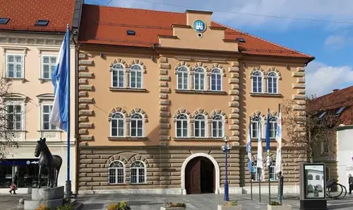 Na Prešernov dan brezplačni ogledi razstav Koroškega pokrajinskega muzeja