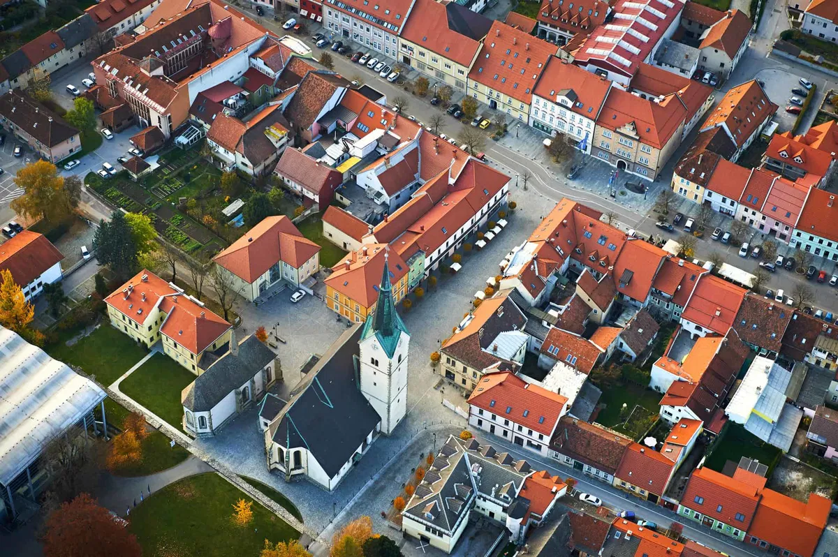 Vabilo: Sodelujte v raziskavi o trajnosti slovenskega turizma