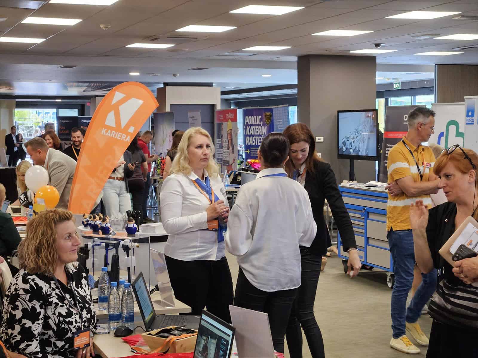 Povpraševanje po delovni sili še naprej večje od ponudbe
