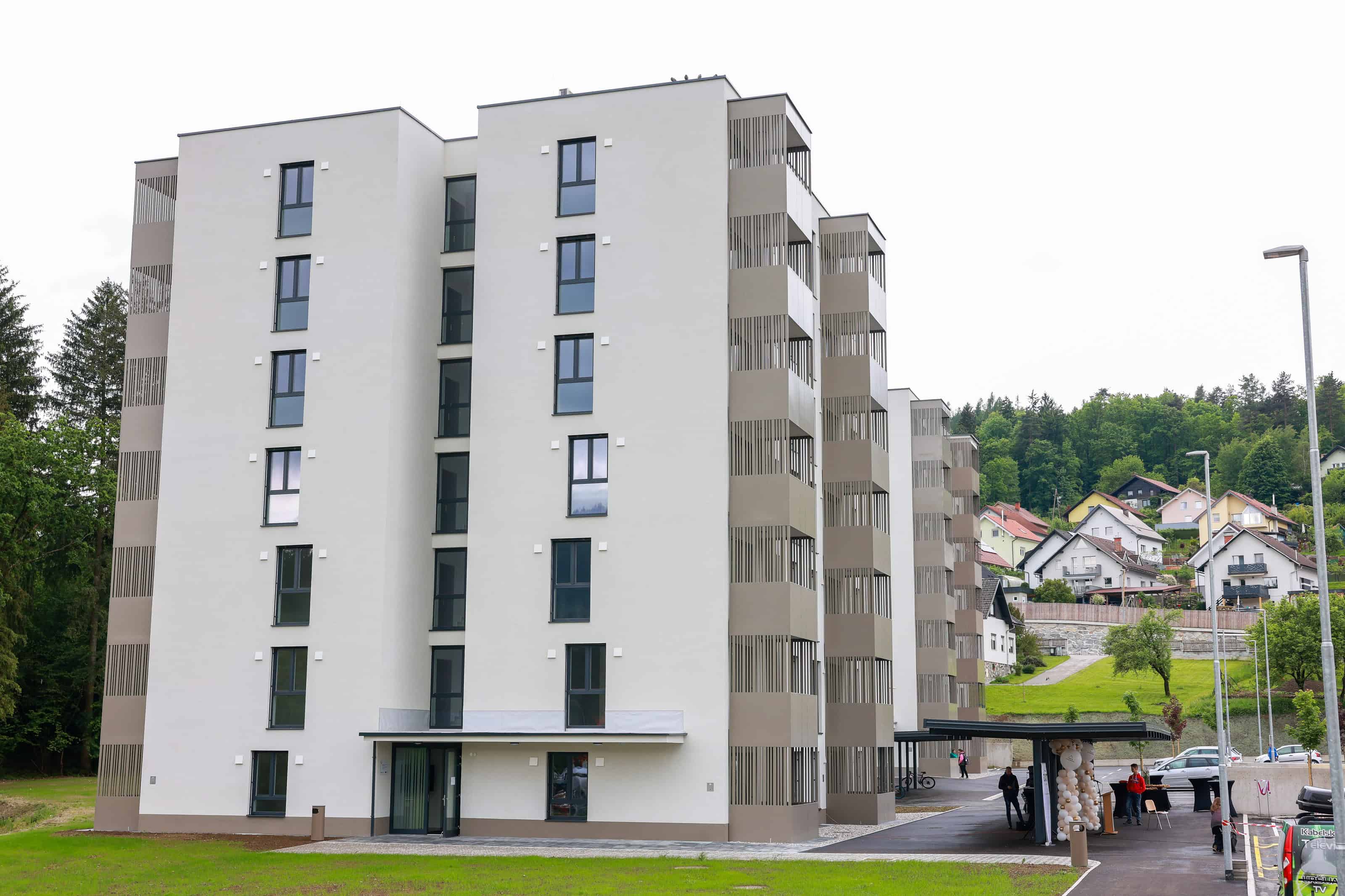 Na Ravnah na Koroškem namenu predali 35 novih neprofitnih stanovanj