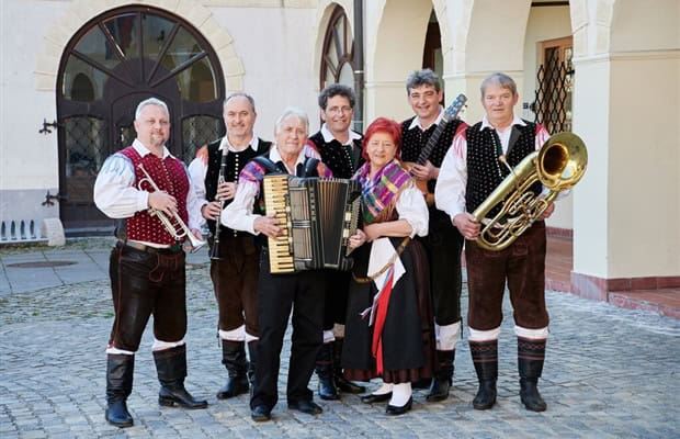 Ansamblu Štirje kovači red za zasluge in nagrada slovenjgraške občine