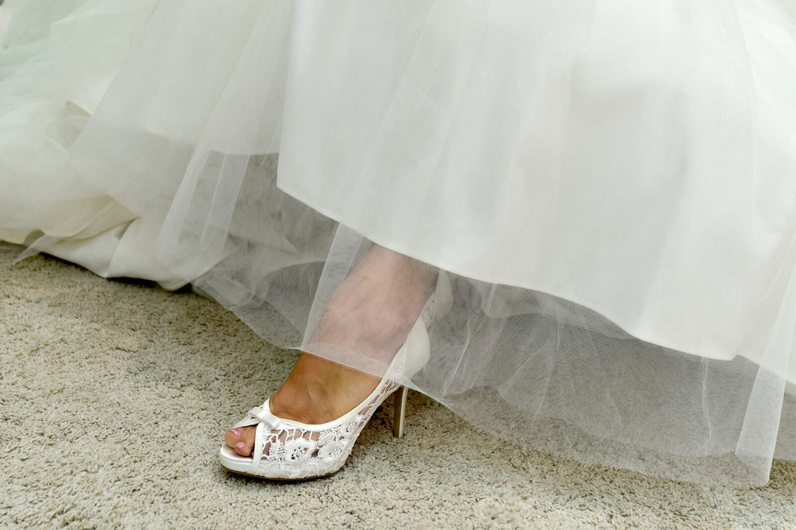 Lani največ porok septembra, razvez nekoliko več kot leto prej