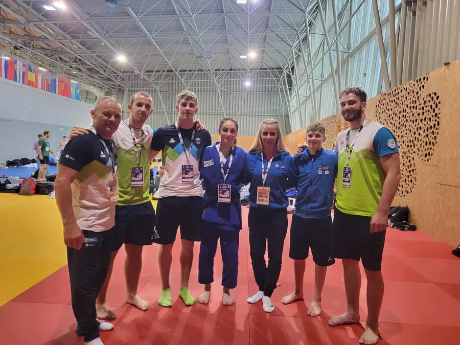 Jevgenija sedma na članskem evropskem pokalu, mladinci do novih izkušenj