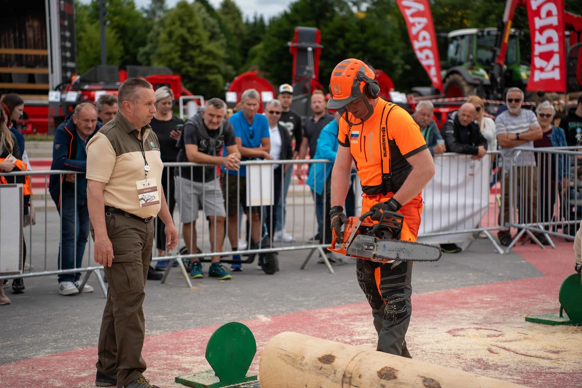 FOTO in VIDEO: Državno gozdarsko tekmovanje z motornimi žagami na Velenjski Visti