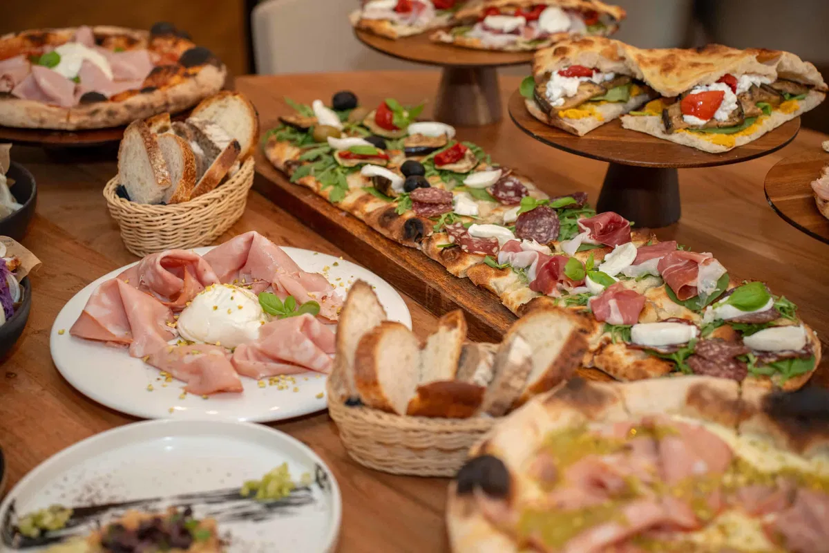 Hiša Ančka in Picerija Fantom navdušujeta z novo ponudbo odličnih jedi za deljenje