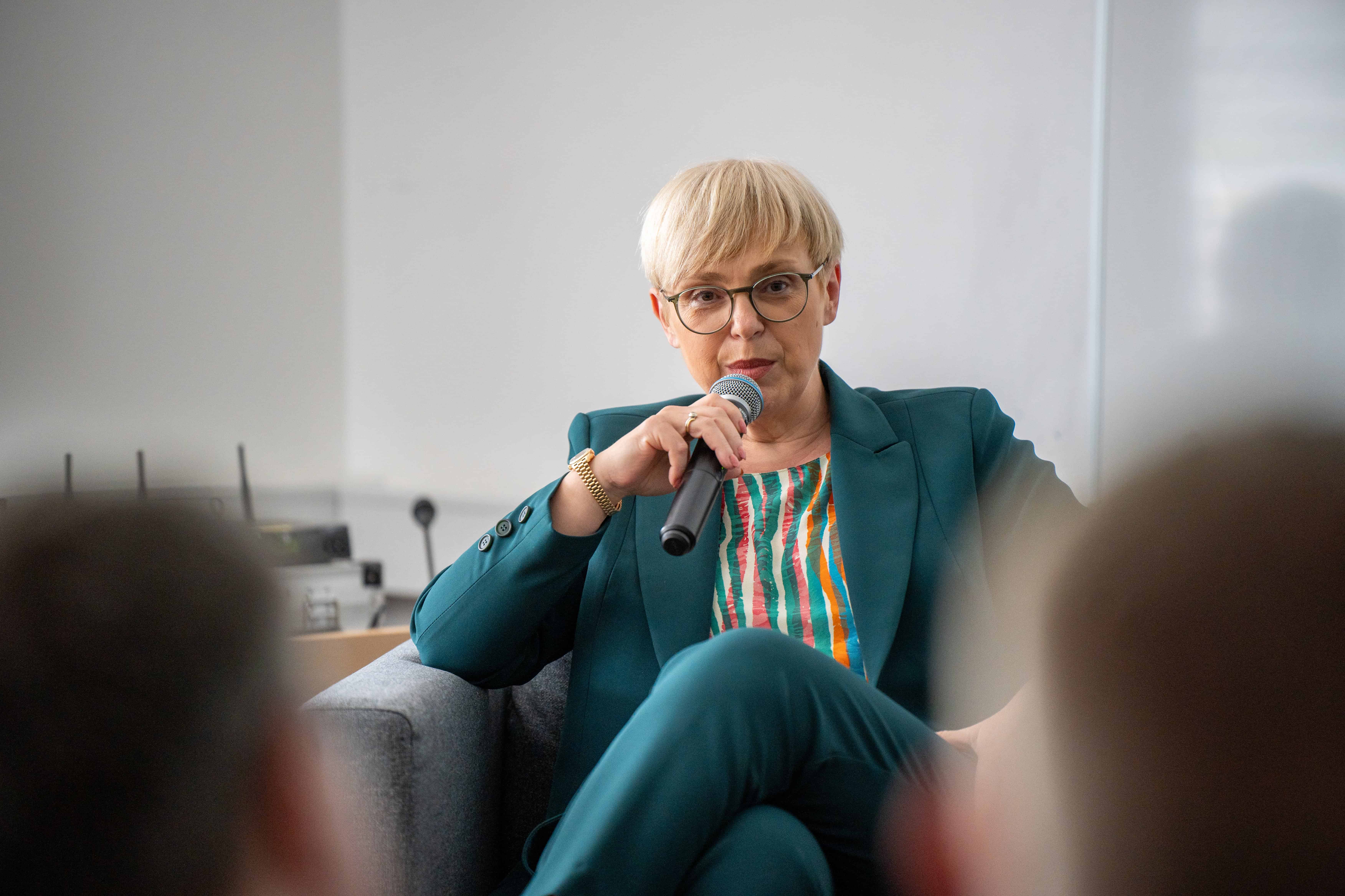 V Črni se bo v soboto slovesnosti ob položitvi temeljnih kamnov za izgradnjo Doma starejših občanov udeležila tudi predsednica države Nataš Pirc Musar