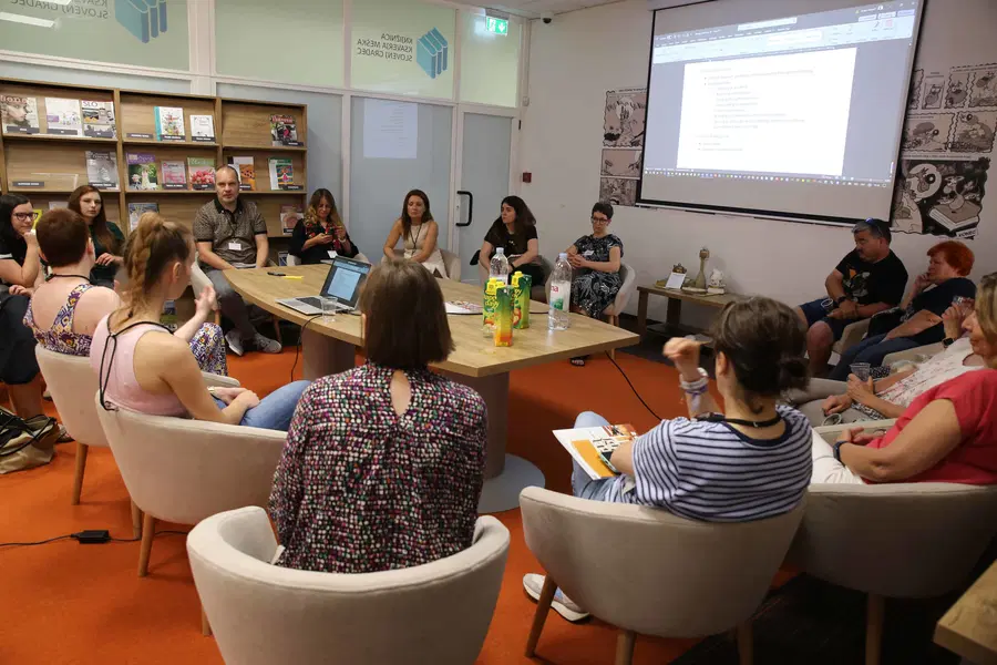 V Knjižnici Ksaverja Meška potekala okrogla miza z naslovom "Kultura z mladimi in za mlade"