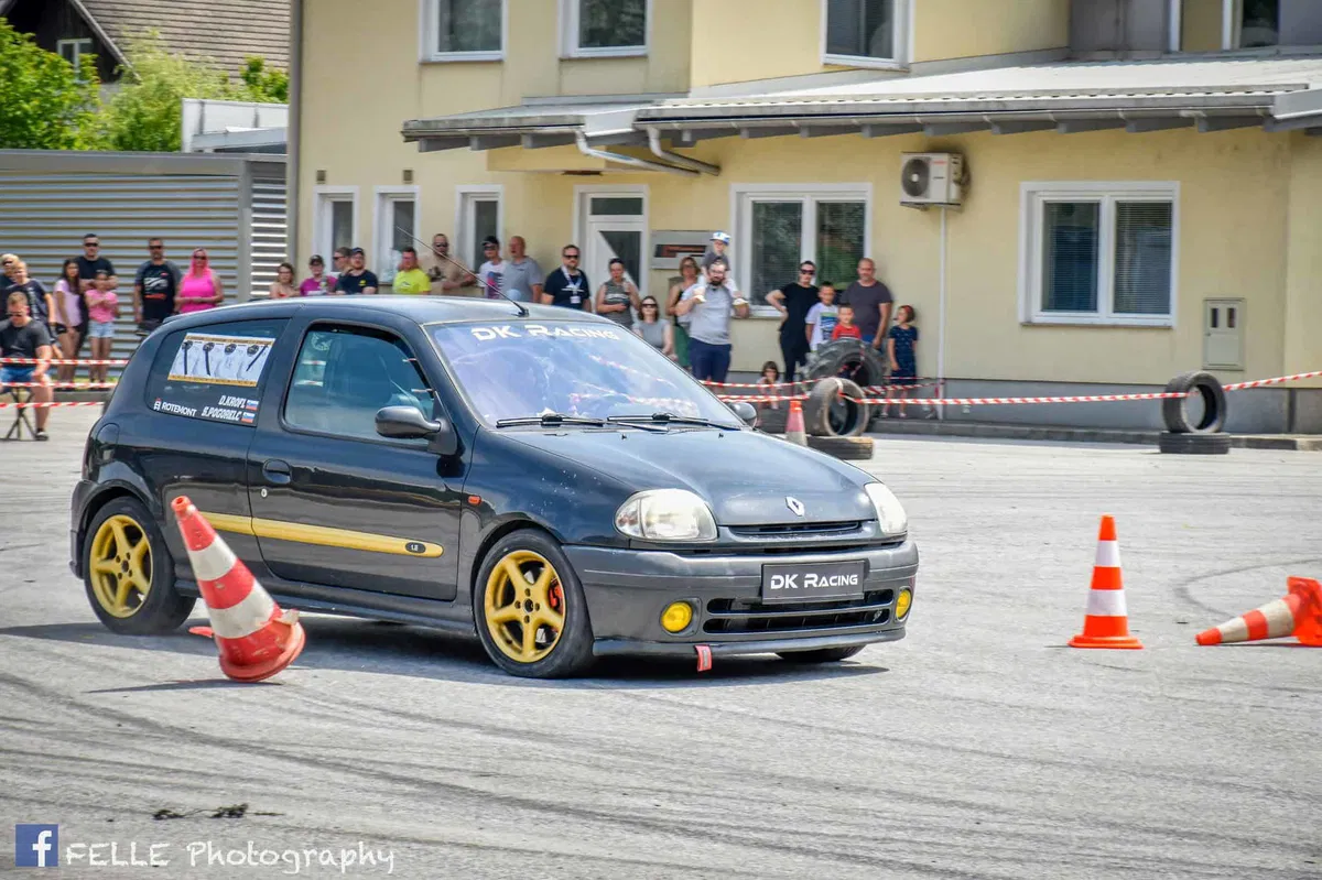 Avto Slalom Slovenj Gradec 2024: Pravi avtomobilski spektakel v Industrijski coni Pameče (FOTO)