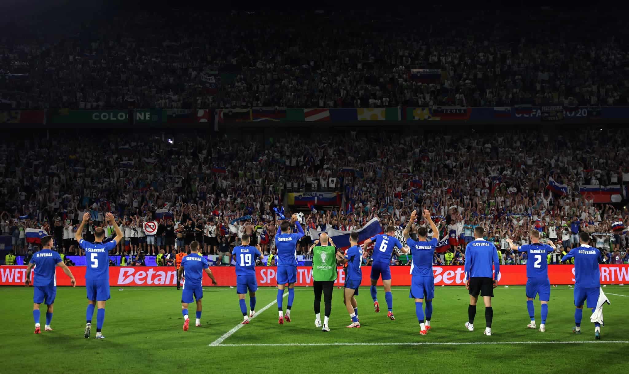 Slovenski nogometaši po enajstmetrovkah izgubili proti Portugalcem v osmini finala EP