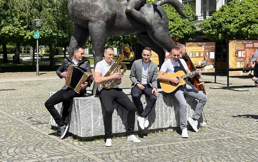 Vroča Gasilska veselica PGD Črneče – pridružite se jim