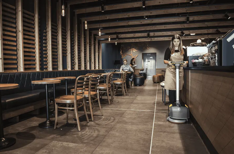 Ribalec tal Kärcher – poslovite se od klasičnega čiščenja!