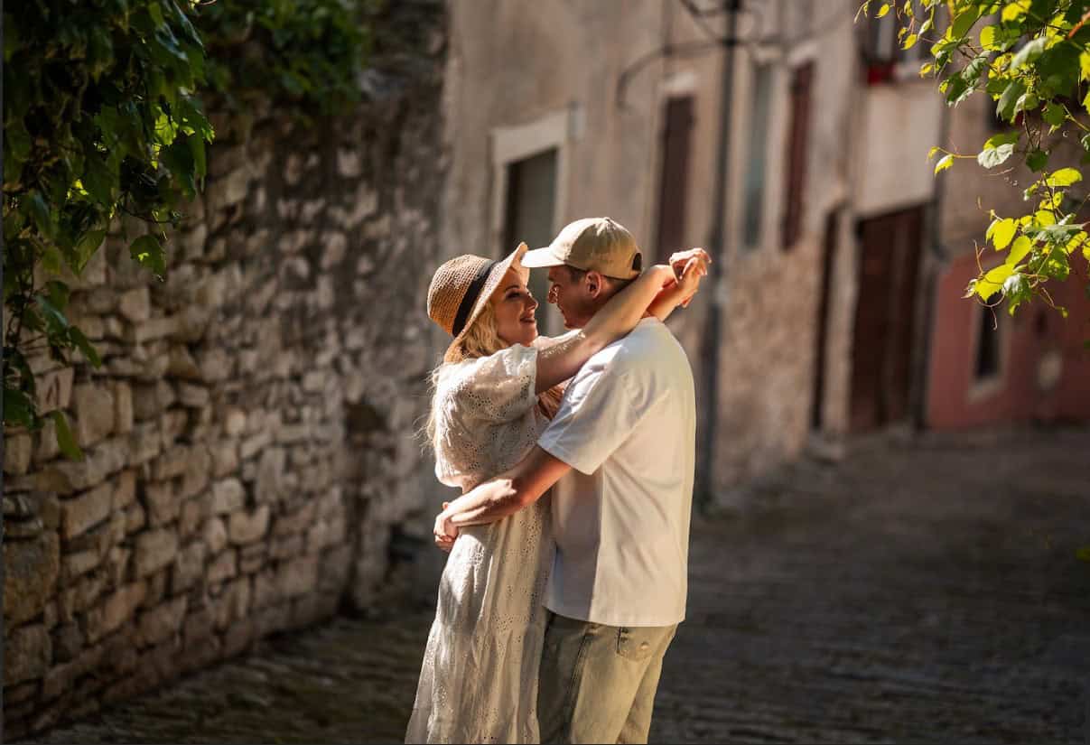 Uroš in Tjaša predstavljata nov videospot za pesem Letela