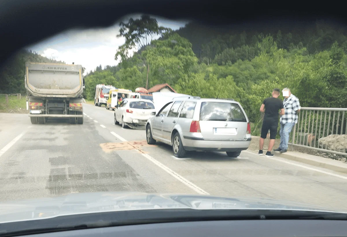 Obvestilo: Prišlo je do prometne nesreče v Sv. Boštjanu