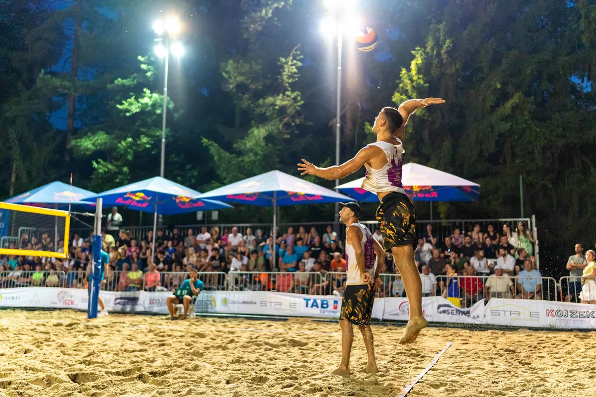 DP v odbojki na mikvi: naslova v Mežici ubranili dvojici Pokeršnik/Šen in Marolt/Javornik