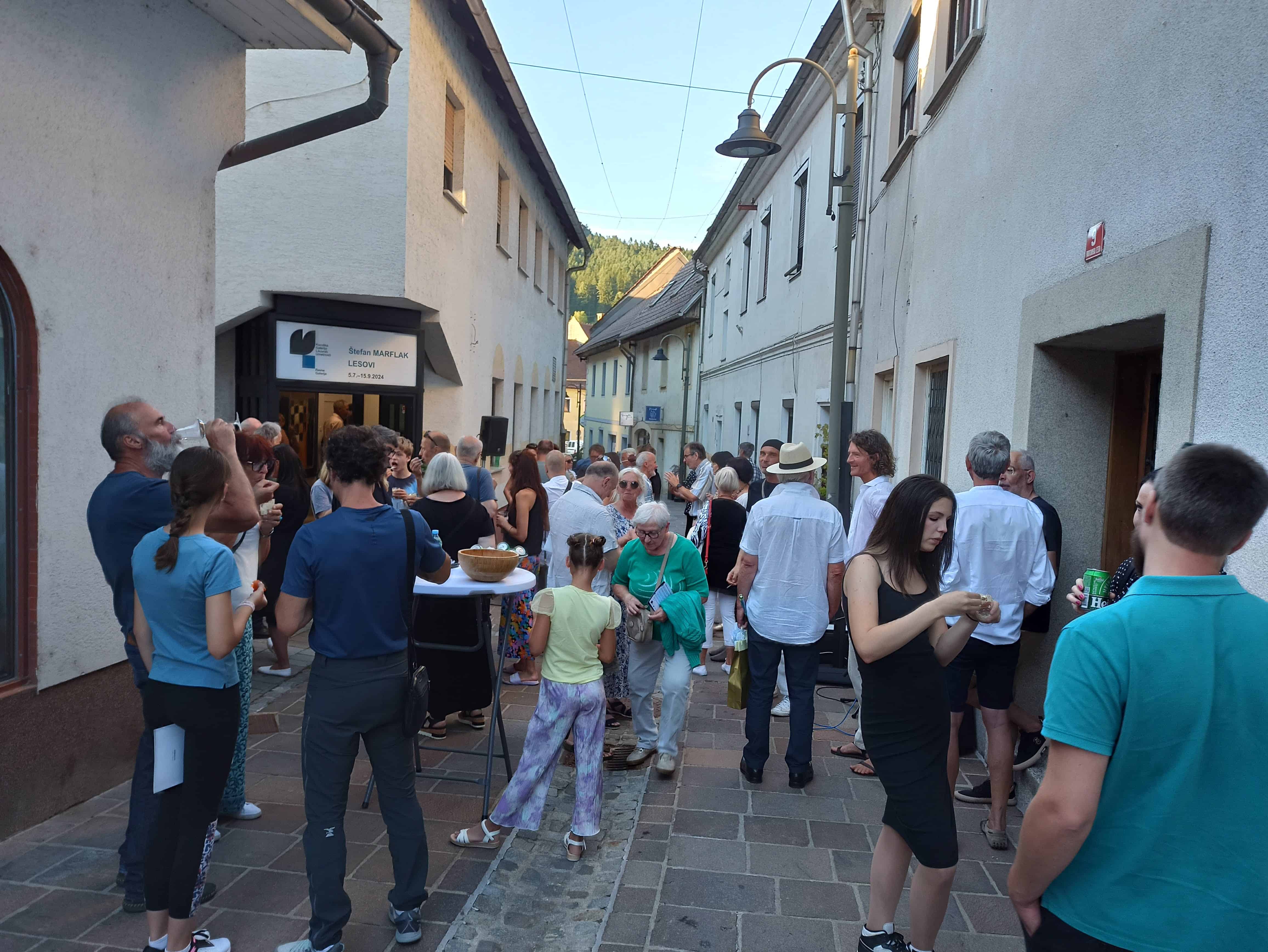 Na Ravnah odprli nove galerijske prostore