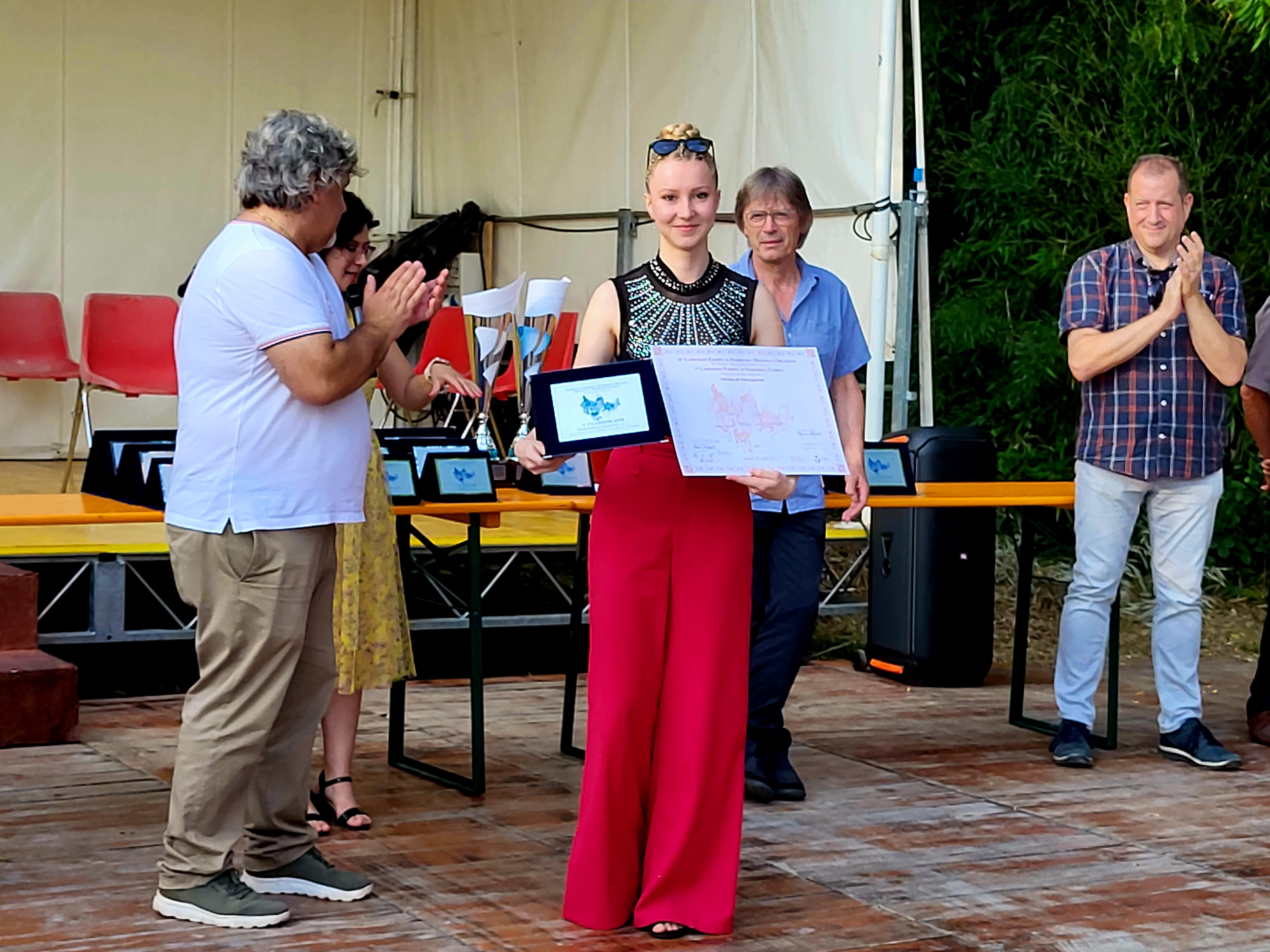 Danaja Grebenc slavila z nazivom dvakratna Evropska prvakinja v igranju na harmoniko