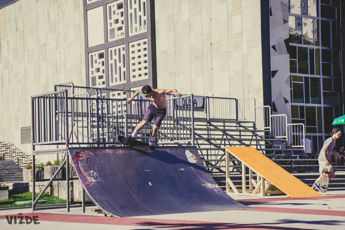 V Radlje ob Dravi prihaja rolkarski prvak Mitja Težak