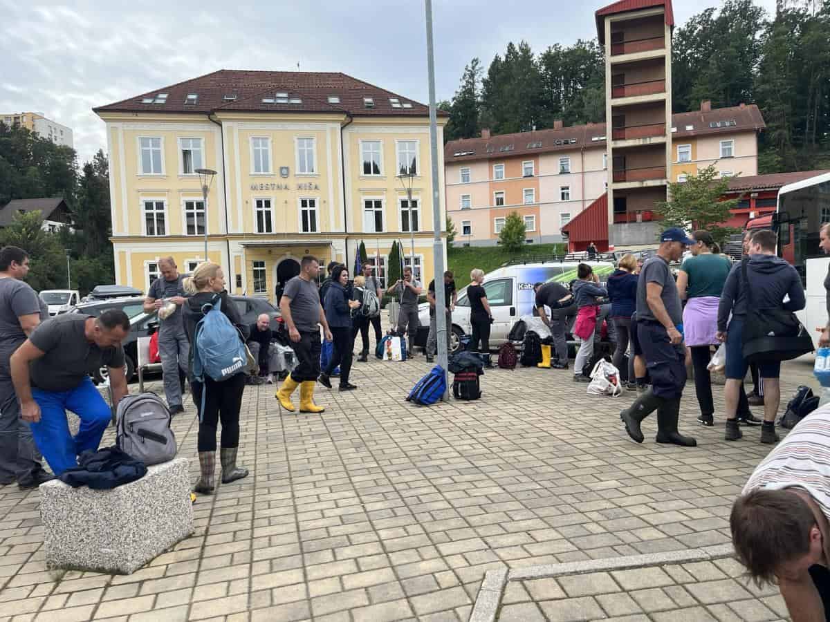 Koroška z najmanj prostovoljskimi organizacijami, a prva po številu opravljenih ur na prostovoljca