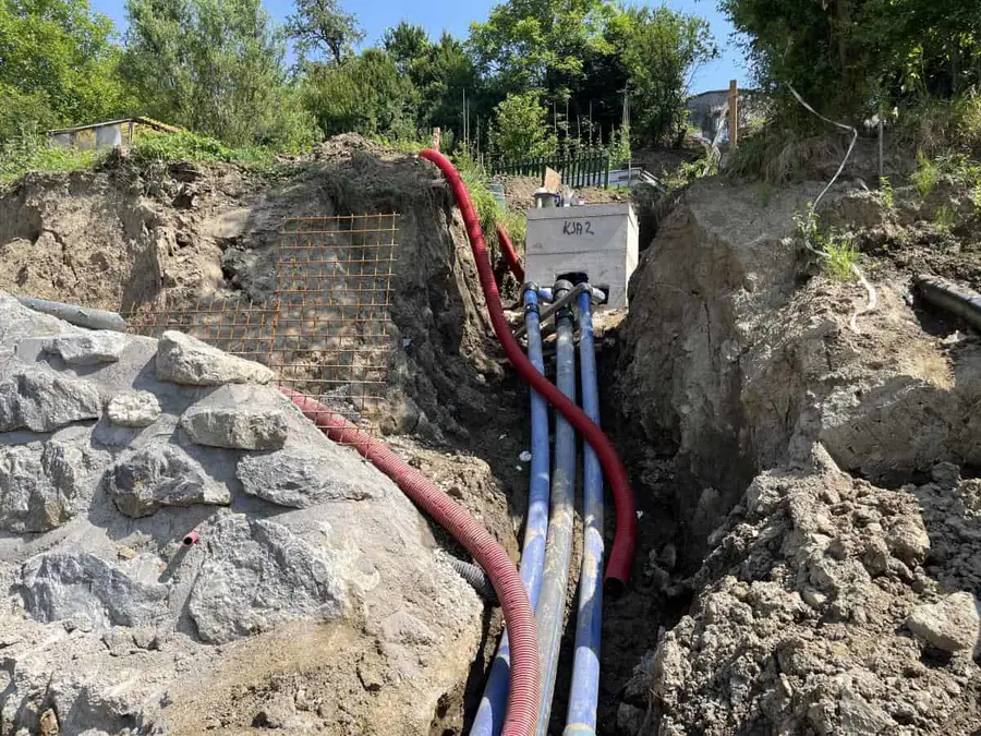 Začasno bo prekinjena dobava pitne vode na Ravnah na Koroškem