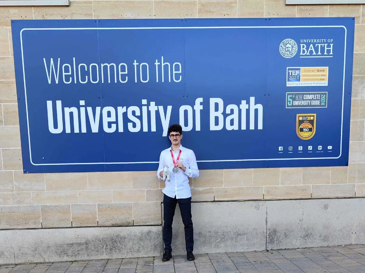 Izjemen uspeh na mednarodni matematični olimpijadi: Nace Hranjec osvojil srebrno medaljo