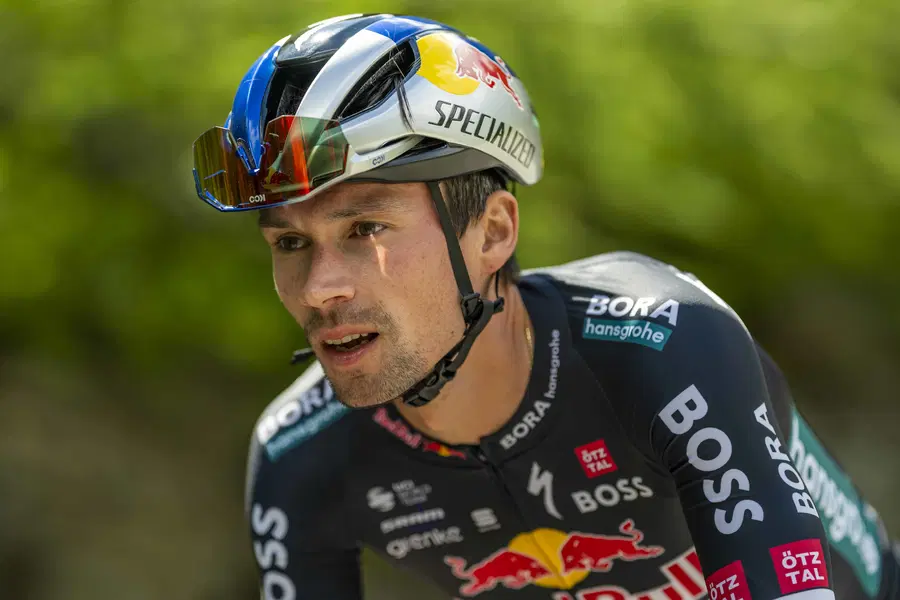 Roglič po včerajšnji zmagi danes nadaljuje lov na vodilnega Avstralca