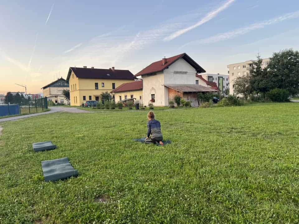 Jutranja fizkultura: Vabljeni na brezplačno vodeno telovadbo v Slovenj Gradcu